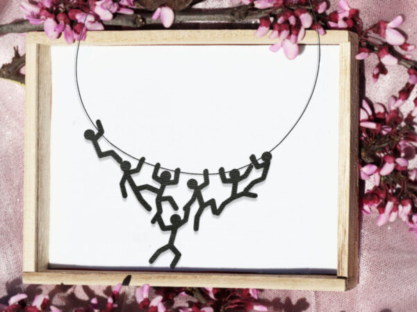 ενωμενοι ανθρωποι ξυλινο κουτι