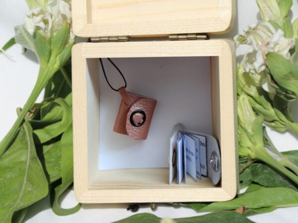 Το απλό μας Mini βιβλιαράκι - Πιο μικρό αλλά και αυτό γεμάτο με μεγάλες αναμνήσεις